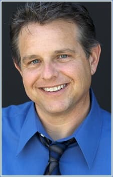Gibis, Tom
