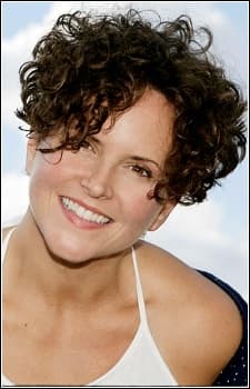 Adams, Lisa